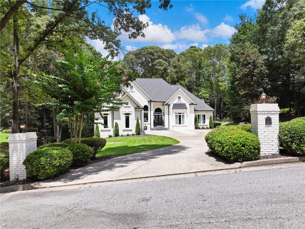 6 bedroom, 6 bathroom, 6,286 sq ft single family residence for sale at 1925 Gene Sarazen Way, Braselton, GA 30517 — photo 2