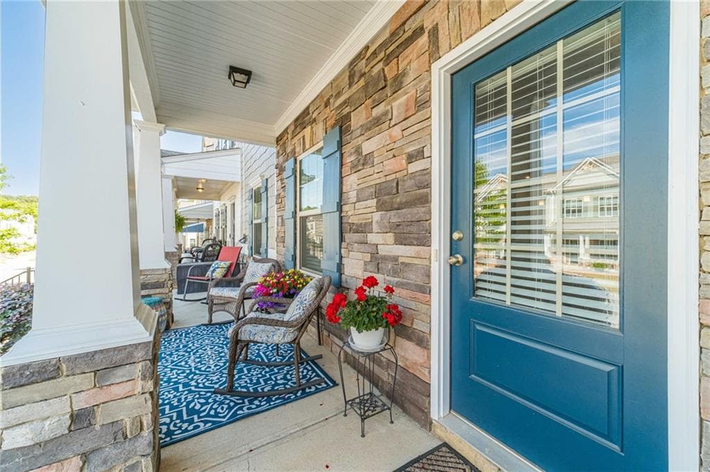 3 bedroom, 3 bathroom, 2,320 sq ft townhouse for sale at 512 Green Street, Lawrenceville, GA 30046 — photo 2