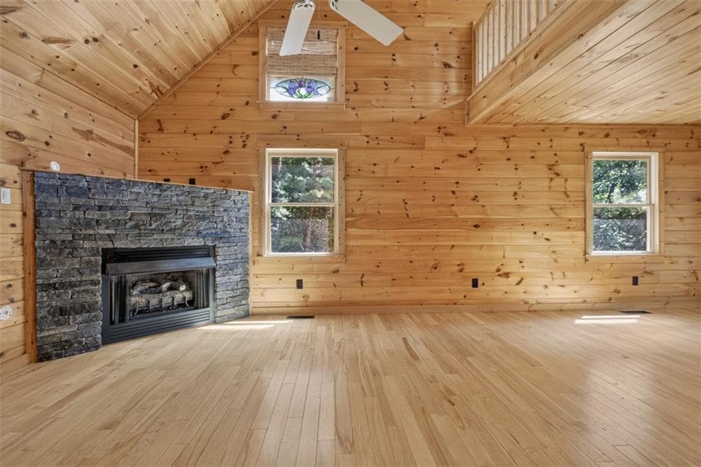 2 bedroom, 2 bathroom, 2,397 sq ft single family residence for sale at 388 Palisade Drive, Ellijay, GA 30540 — photo 9