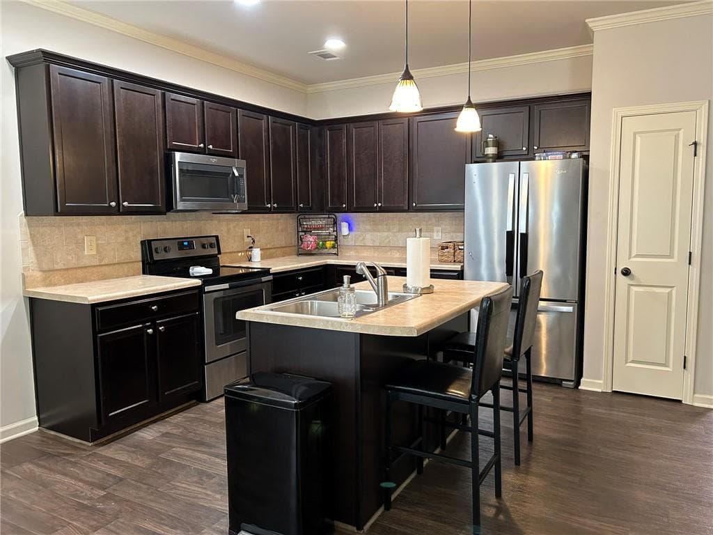 3 bedroom, 3 bathroom, 1,564 sq ft townhouse for sale at 5428 Sycamore Court, Oakwood, GA 30566 — photo 8