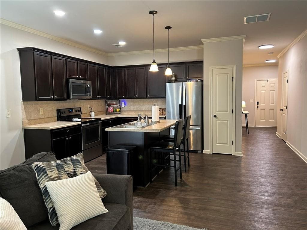 3 bedroom, 3 bathroom, 1,564 sq ft townhouse for sale at 5428 Sycamore Court, Oakwood, GA 30566 — photo 9