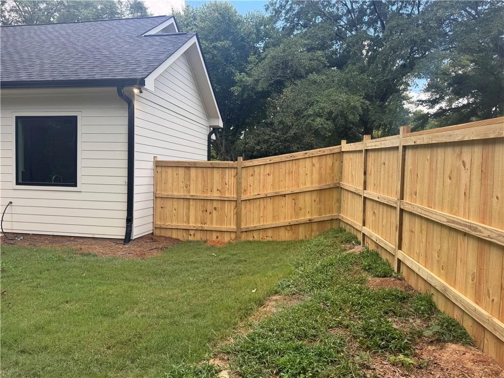 3 bedroom, 2 bathroom, 1,670 sq ft single family residence for sale at 2593 Abner Place, Atlanta, GA 30318 — photo 5