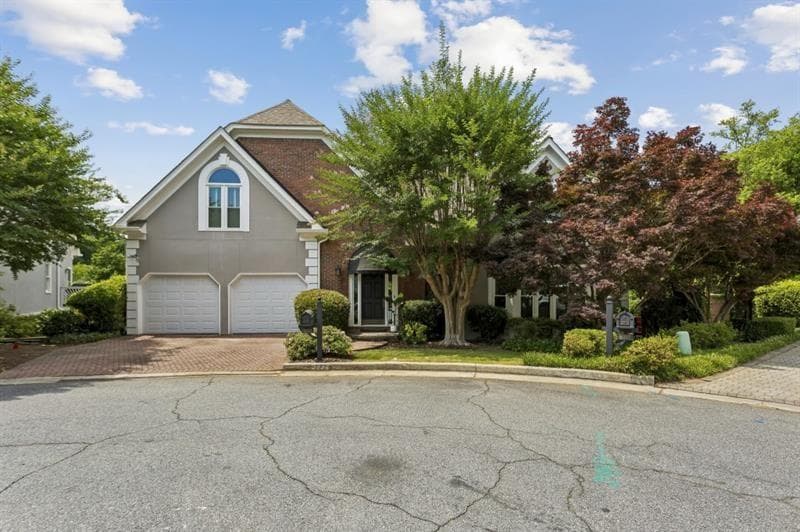3 bedroom, 5 bathroom, 5,804 sq ft single family residence for sale at 4223 Wieuca Overlook, Atlanta, GA 30342 — photo 1 of 45