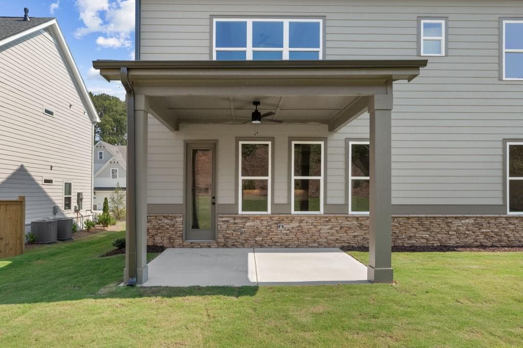 5 bedroom, 4 bathroom, 3,199 sq ft single family residence for sale at 3335 Hillshire Drive, Cumming, GA 30028 — photo 4