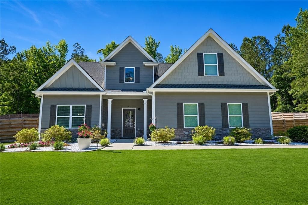 4 bedroom, 4 bathroom, 2,645 sq ft single family residence for sale at 20 Hawthorn Lane, Covington, GA 30014 — photo 2