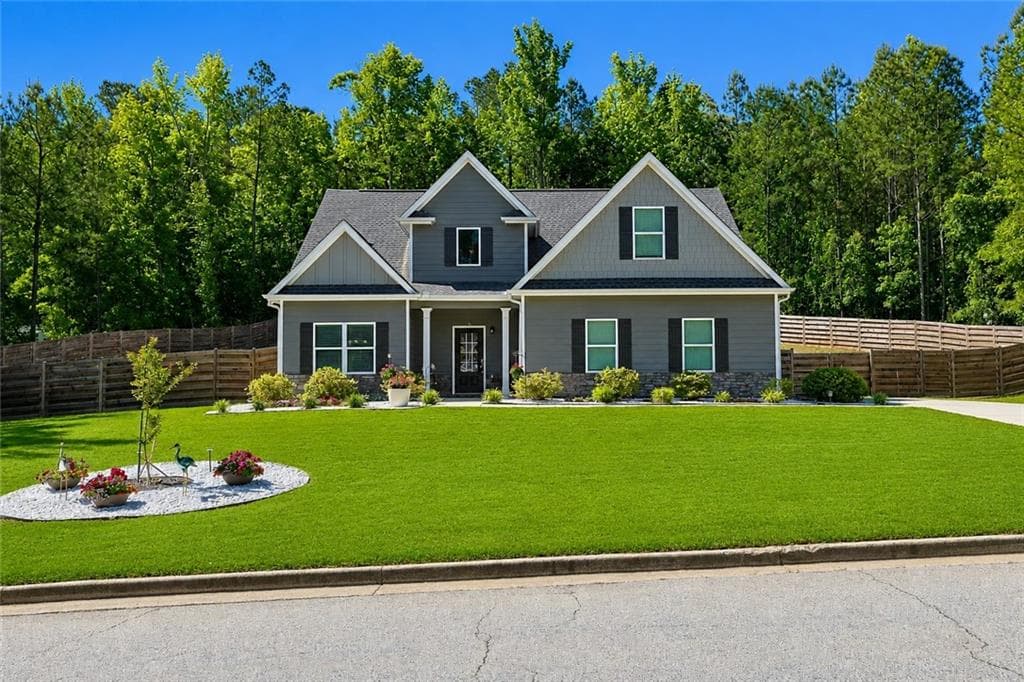 4 bedroom, 4 bathroom, 2,645 sq ft single family residence for sale at 20 Hawthorn Lane, Covington, GA 30014 — photo 3