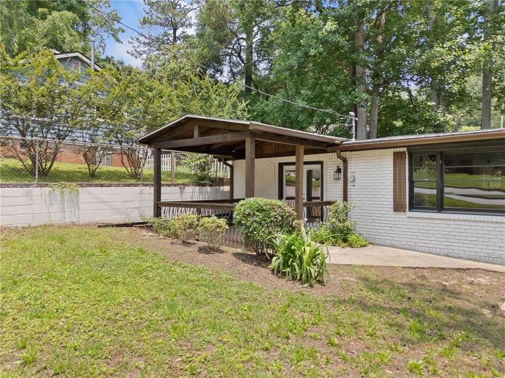 2 bedroom, 2 bathroom, 1,325 sq ft single family residence for sale at 119 Mcbee Street, Dallas, GA 30132 — photo 3