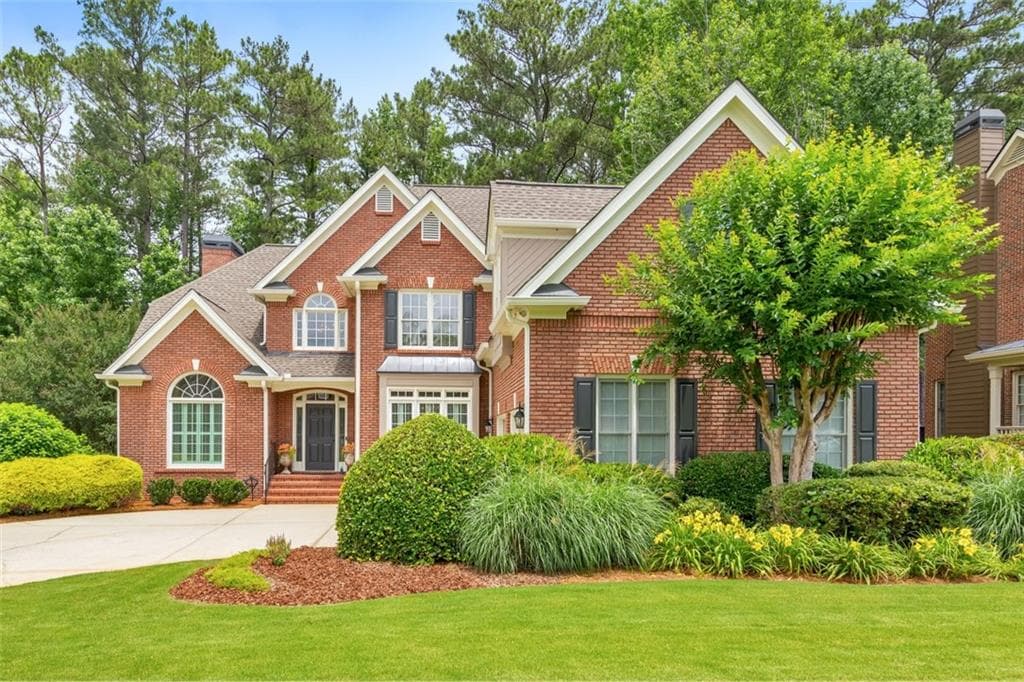 6 bedroom, 6 bathroom, 4,925 sq ft single family residence sold at 5808 Ripplestone Court, Acworth, GA 30101