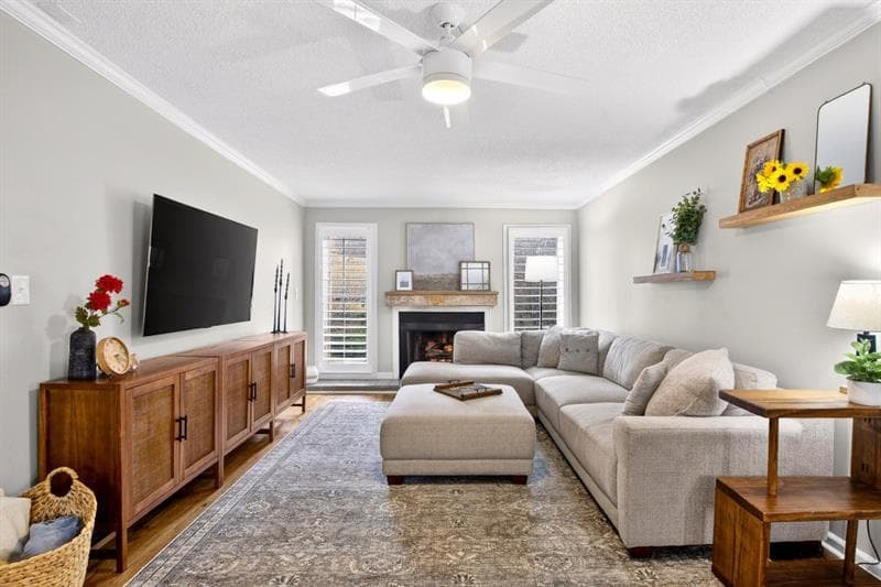 3 bedroom, 3 bathroom, 2,536 sq ft townhouse for sale at 3008 Vinings Ferry Drive, Atlanta, GA 30339