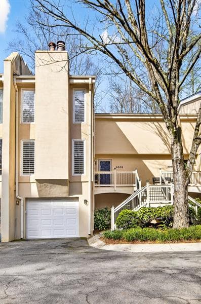 3 bedroom, 3 bathroom, 2,536 sq ft townhouse for sale at 3008 Vinings Ferry Drive, Atlanta, GA 30339 — photo 2