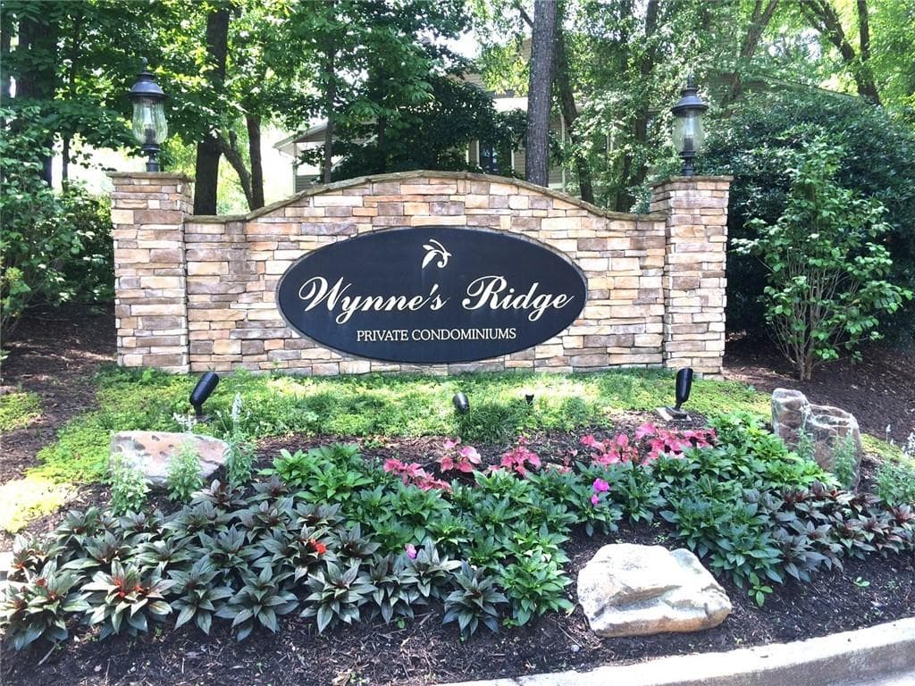 2 bedroom, 1 bathroom, 1,179 sq ft condominium for rent at 504 Wynnes Ridge Circle, Marietta, GA 30067 for $1,750 a month — photo 1 of 22