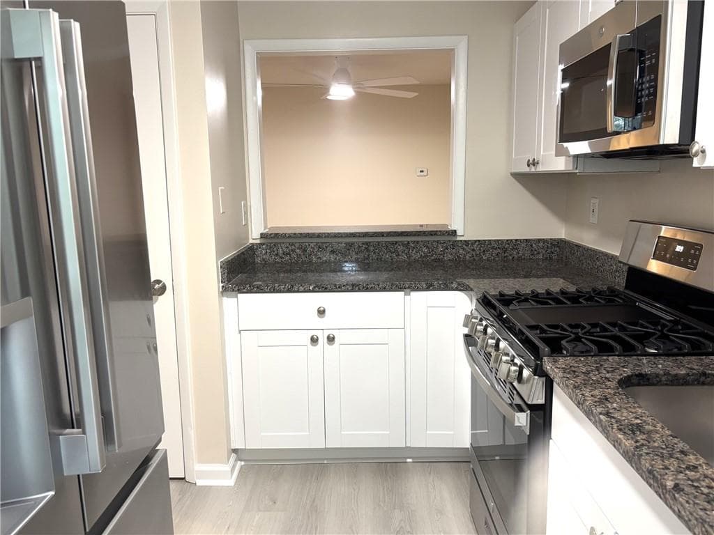 2 bedroom, 1 bathroom, 1,179 sq ft condominium for rent at 504 Wynnes Ridge Circle, Marietta, GA 30067 for $1,750 a month — photo 6
