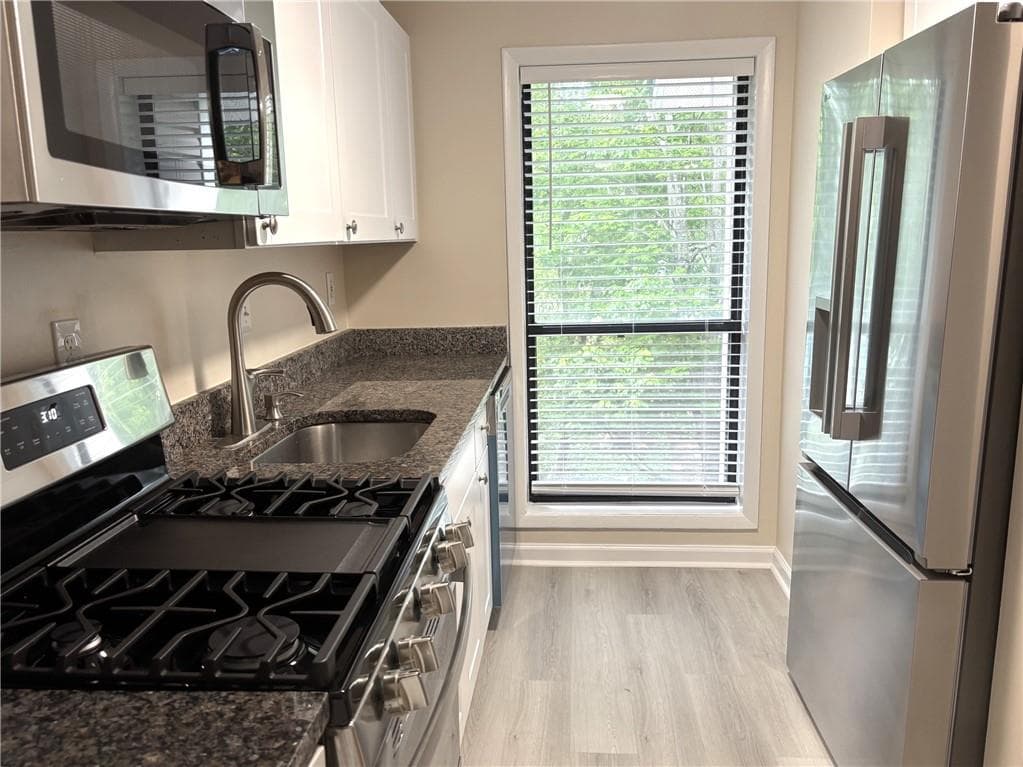 2 bedroom, 1 bathroom, 1,179 sq ft condominium for rent at 504 Wynnes Ridge Circle, Marietta, GA 30067 for $1,750 a month — photo 7