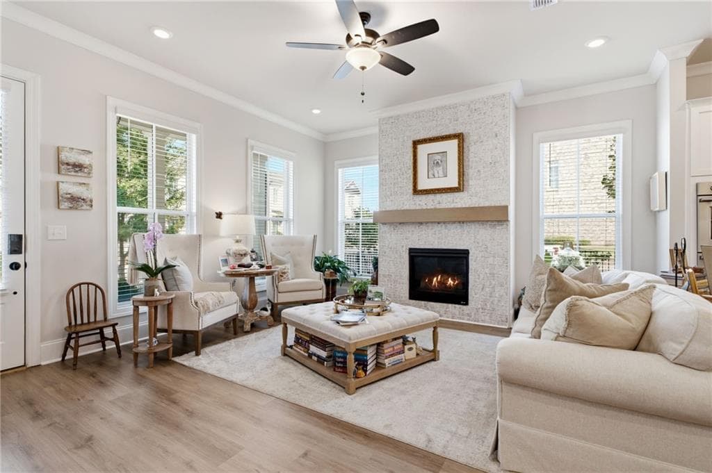 4 bedroom, 4 bathroom, 2,563 sq ft single family residence for sale at 4659 Waterside Parkway, Peachtree Corners, GA 30092 — photo 4