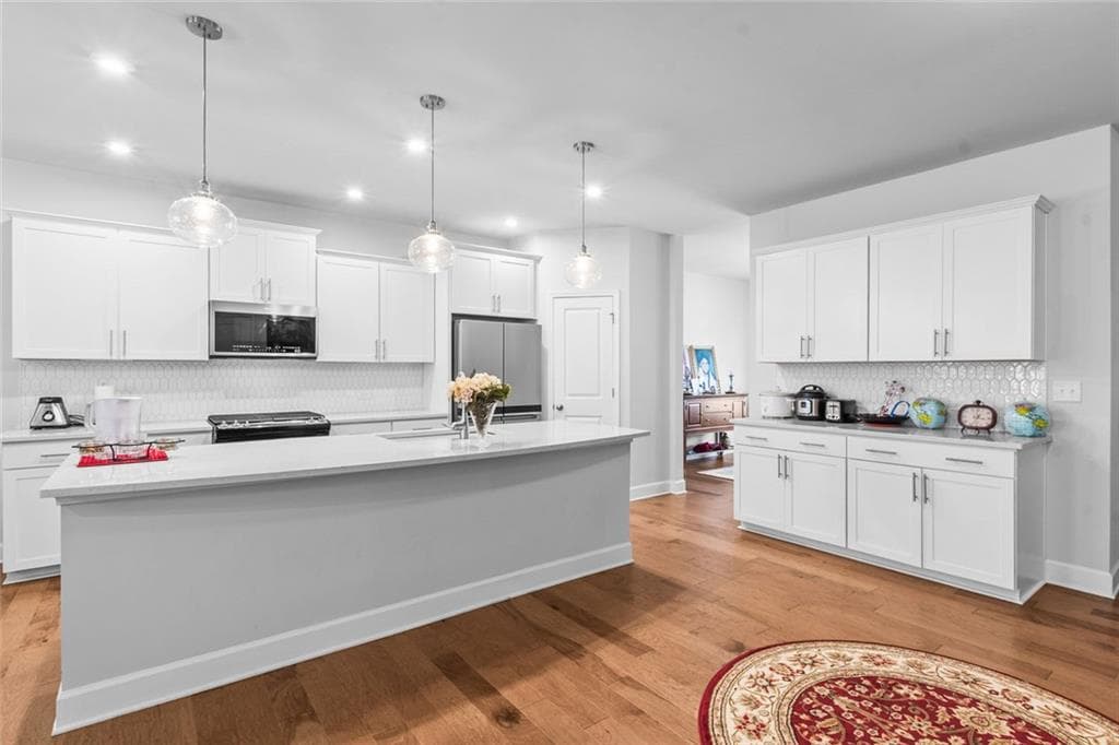 5 bedroom, 4 bathroom, 3,456 sq ft single family residence for rent at 5467 Fountainhead Lane, Auburn, GA 30011 for $2,500 a month — photo 5