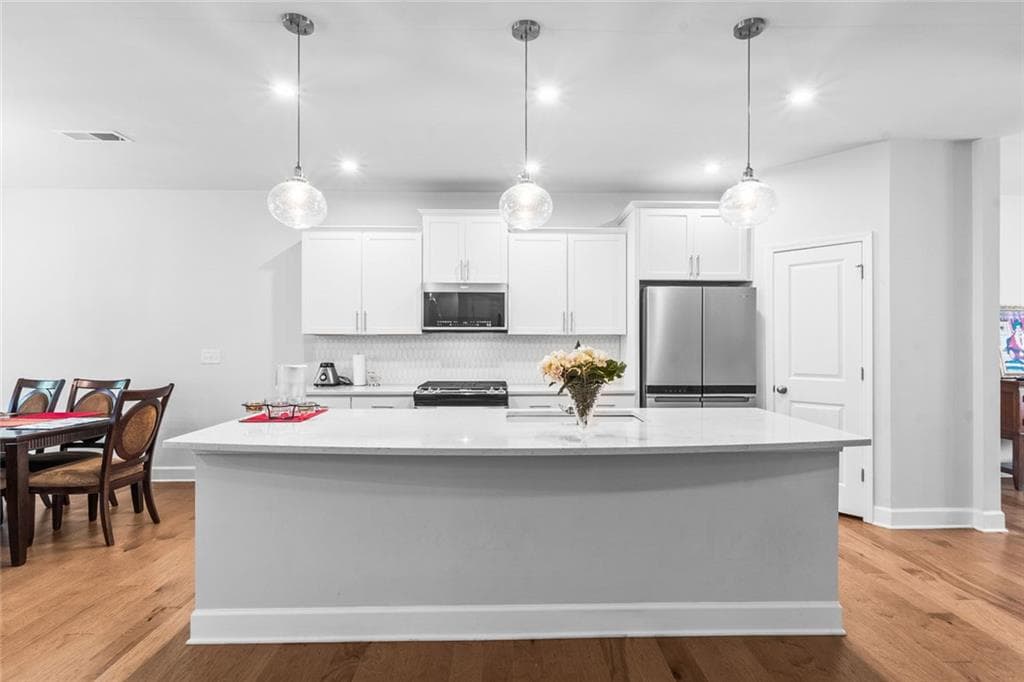 5 bedroom, 4 bathroom, 3,456 sq ft single family residence for rent at 5467 Fountainhead Lane, Auburn, GA 30011 for $2,500 a month — photo 7