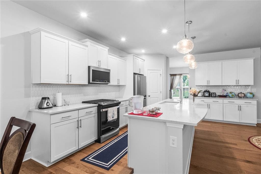 5 bedroom, 4 bathroom, 3,456 sq ft single family residence for rent at 5467 Fountainhead Lane, Auburn, GA 30011 for $2,500 a month — photo 8