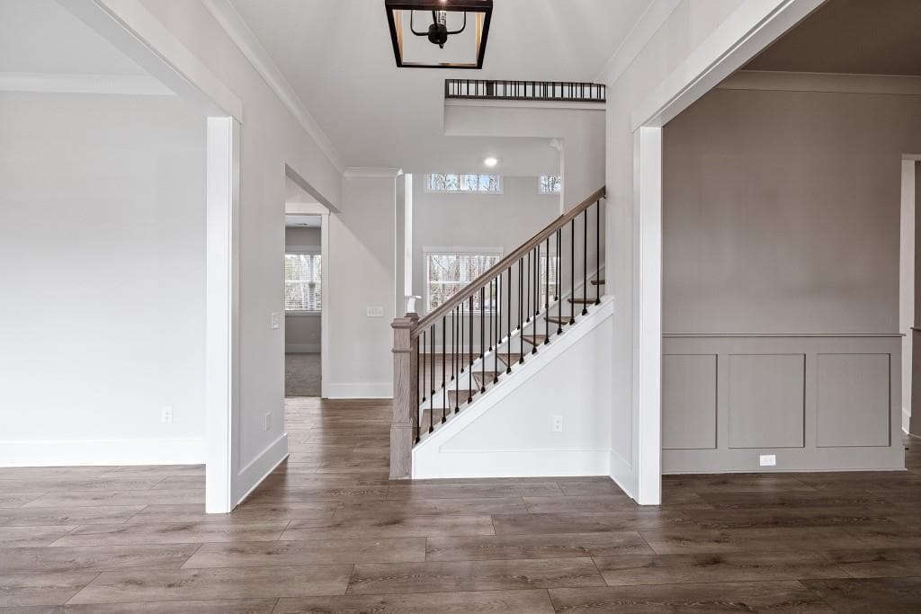 5 bedroom, 4 bathroom, 3,071 sq ft single family residence for sale at 3390 Hillshire Drive, Cumming, GA 30028 — photo 2