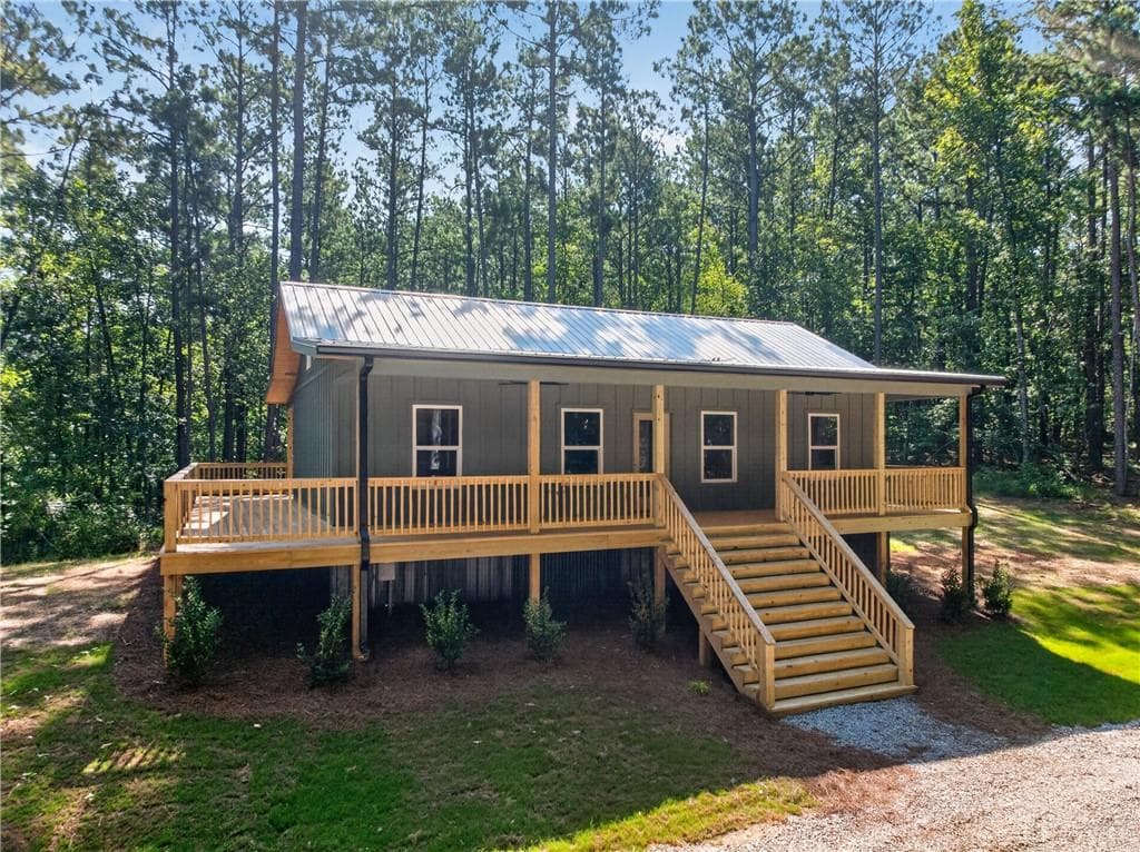 2 bedroom, 2 bathroom, 1,365 sq ft single family residence for sale at 227 Starboard Trail, Sparta, GA 31087 — photo 2