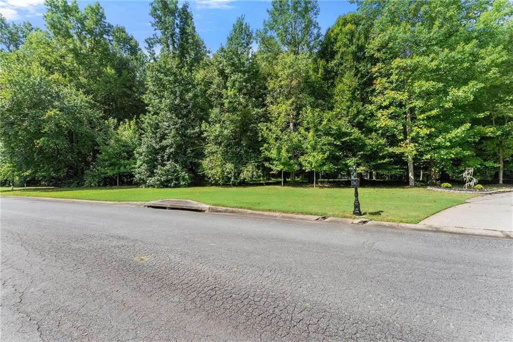 single family residence under contract at 5720 Winding Rose Trail, Flowery Branch, GA 30542 — photo 4