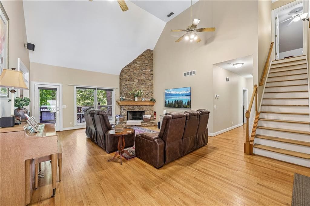5 bedroom, 5 bathroom, 4,170 sq ft single family residence for sale at 4235 Heather Way, Cumming, GA 30041 — photo 4