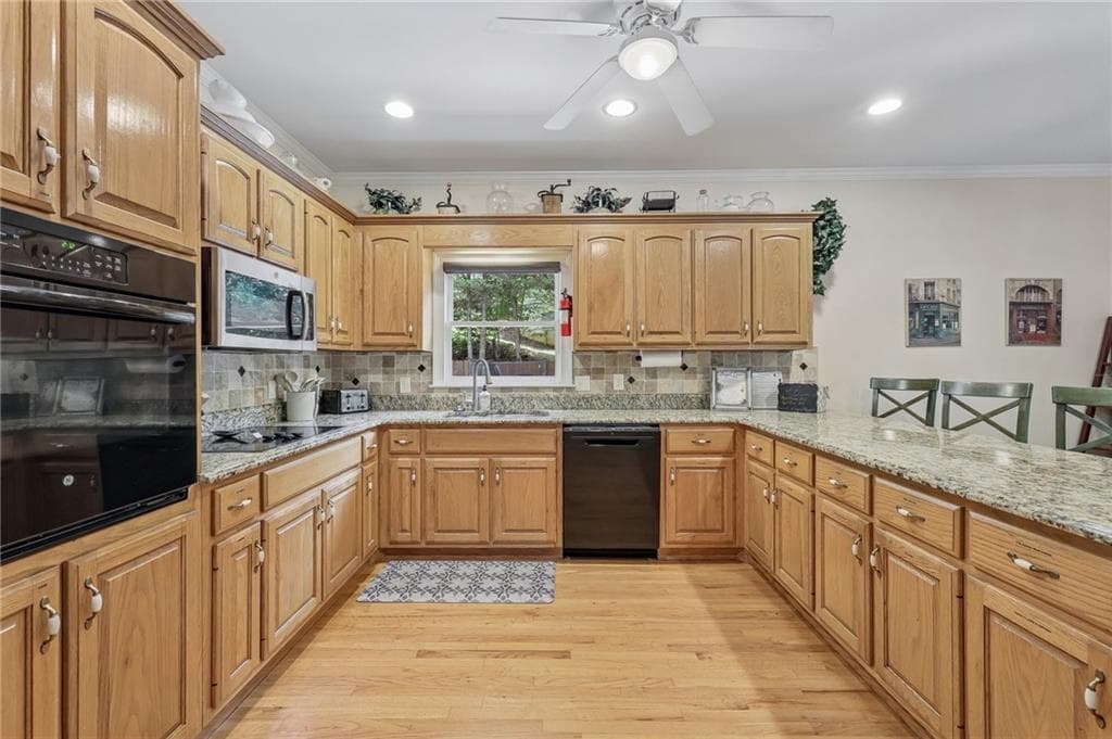 5 bedroom, 5 bathroom, 4,170 sq ft single family residence for sale at 4235 Heather Way, Cumming, GA 30041 — photo 9