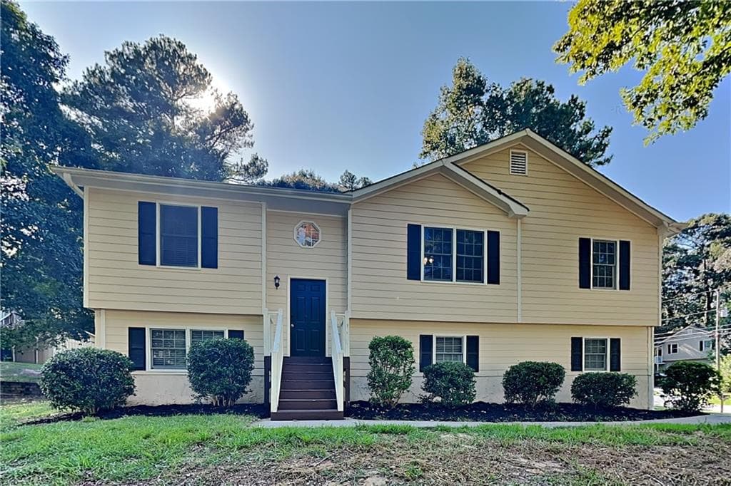 3 bedroom, 2 bathroom, 1,282 sq ft single family residence for rent at 748 Dillon Drive, Douglasville, GA 30134 for $1,750 a month