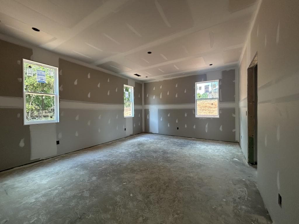 4 bedroom, 3 bathroom, 2,688 sq ft single family residence for sale at 174 Eagles Crest Drive, Commerce, GA 30529 — photo 4
