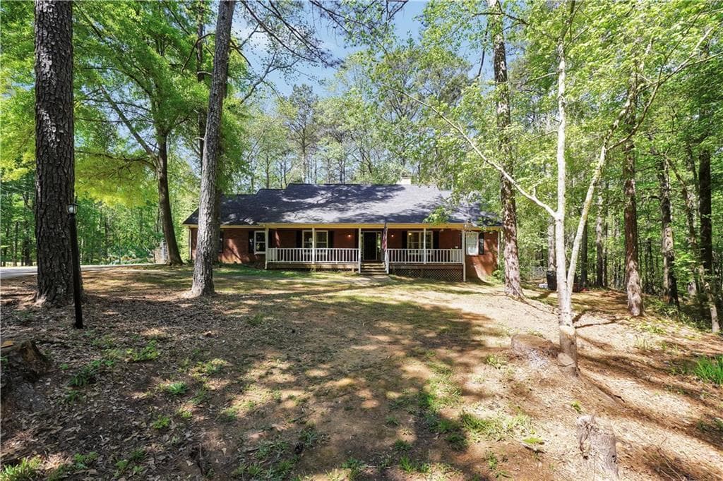 4 bedroom, 2 bathroom, 2,353 sq ft single family residence under contract at 600 Turner Road, Mcdonough, GA 30252 — photo 4