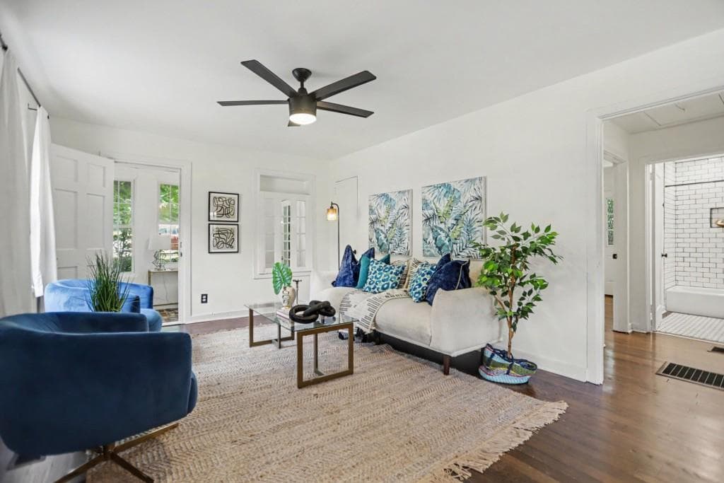 2 bedroom, 1 bathroom, 832 sq ft single family residence for sale at 702 Glenwood Avenue, Atlanta, GA 30312 — photo 7
