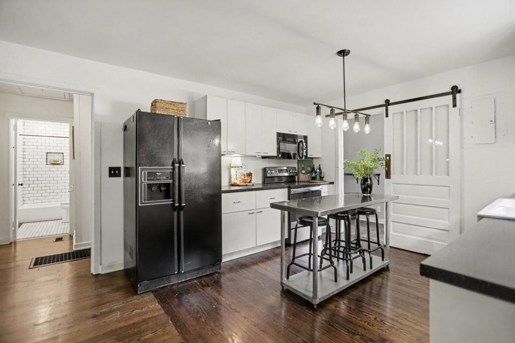 2 bedroom, 1 bathroom, 832 sq ft single family residence for sale at 702 Glenwood Avenue, Atlanta, GA 30312 — photo 9
