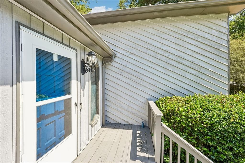 4 bedroom, 3 bathroom, 2,480 sq ft single family residence under contract at 3731 Willow Mill Drive, Lawrenceville, GA 30044 — photo 5
