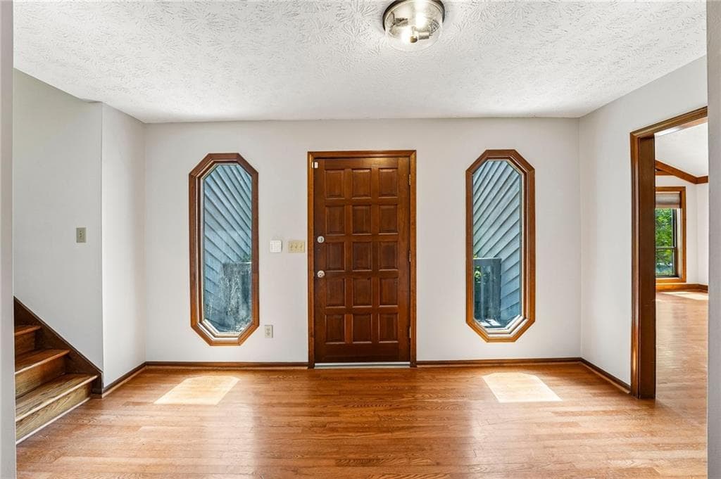 4 bedroom, 3 bathroom, 2,480 sq ft single family residence under contract at 3731 Willow Mill Drive, Lawrenceville, GA 30044 — photo 7