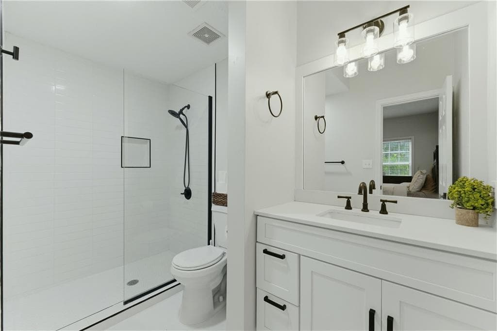 1 bedroom, 1 bathroom, 542 sq ft condominium for sale at 1250 Parkwood Circle 1214, Atlanta, GA 30339 — photo 4