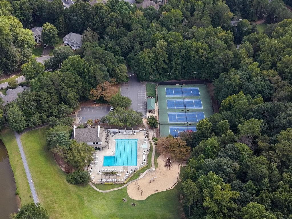 5 bedroom, 4 bathroom, 3,920 sq ft single family residence for sale at 4217 N Mountain Road, Marietta, GA 30066 — photo 3