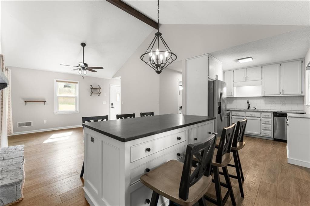 2 bedroom, 1 bathroom, 864 sq ft single family residence for sale at 6265 Quail Trail, Gainesville, GA 30506 — photo 4