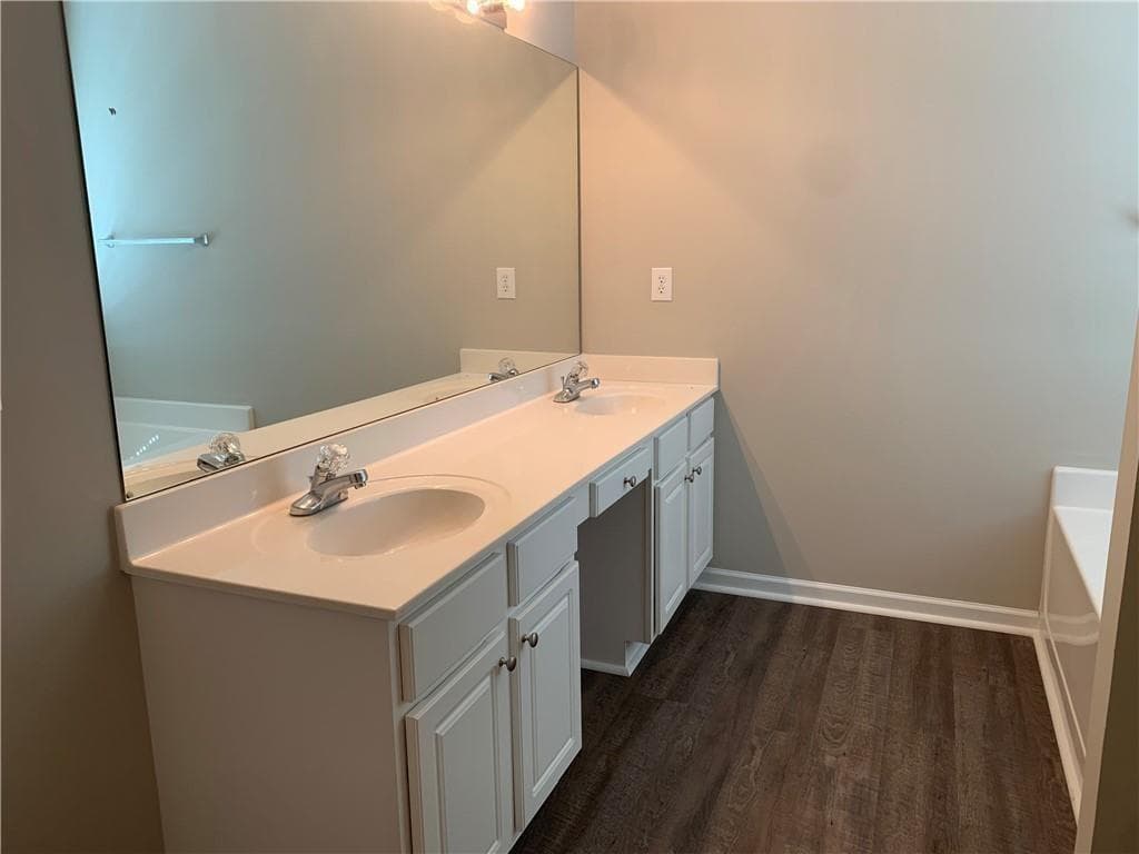 3 bedroom, 2 bathroom, 1,580 sq ft single family residence for rent at 1930 charleston oak Circle, Lawrenceville, GA 30043 for $2,199 a month — photo 3