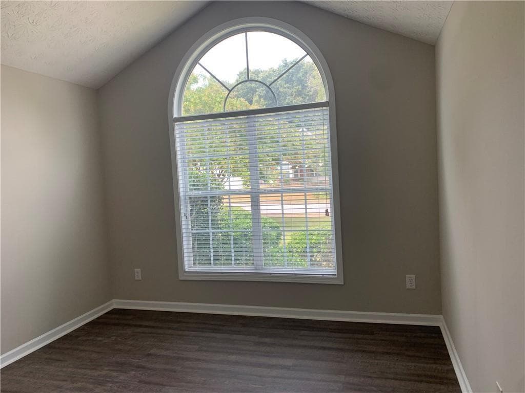 3 bedroom, 2 bathroom, 1,580 sq ft single family residence for rent at 1930 charleston oak Circle, Lawrenceville, GA 30043 for $2,199 a month — photo 5