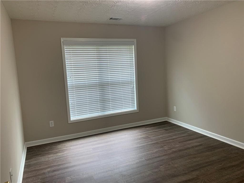 3 bedroom, 2 bathroom, 1,580 sq ft single family residence for rent at 1930 charleston oak Circle, Lawrenceville, GA 30043 for $2,199 a month — photo 6