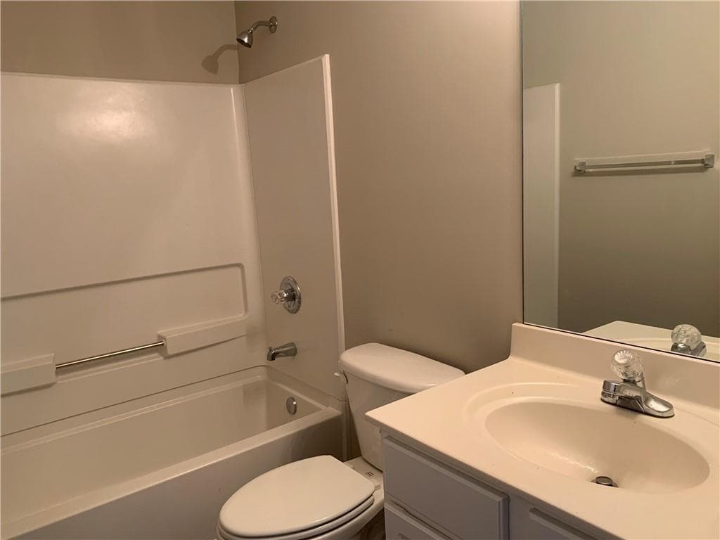3 bedroom, 2 bathroom, 1,580 sq ft single family residence for rent at 1930 charleston oak Circle, Lawrenceville, GA 30043 for $2,199 a month — photo 7