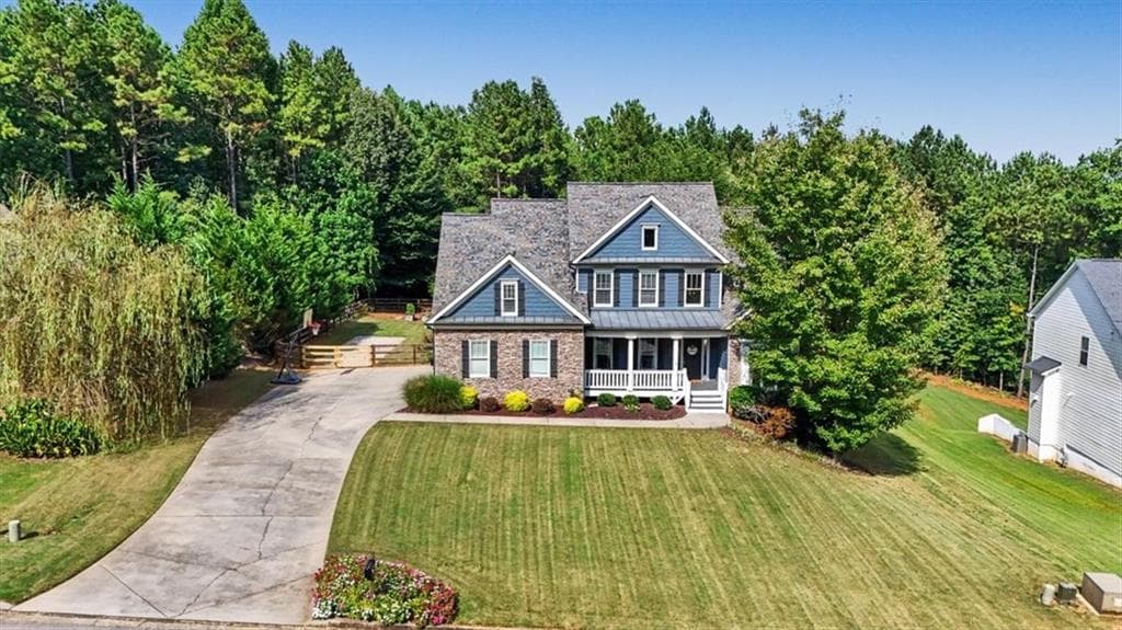 4 bedroom, 3 bathroom, 2,812 sq ft single family residence under contract at 105 Celestial Ridge Dr, Dallas, GA 30132 — photo 2