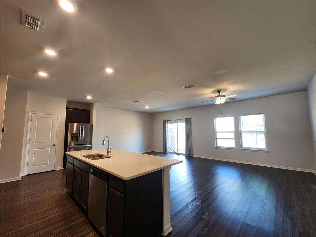 3 bedroom, 3 bathroom, 2,055 sq ft townhouse for sale at 4643 Piston Junction, Mableton, GA 30126 — photo 3