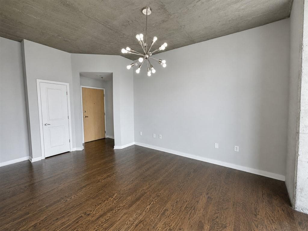 2 bedroom, 2 bathroom, 1,056 sq ft condominium for sale at 250 Pharr Road 1801, Atlanta, GA 30305 — photo 8