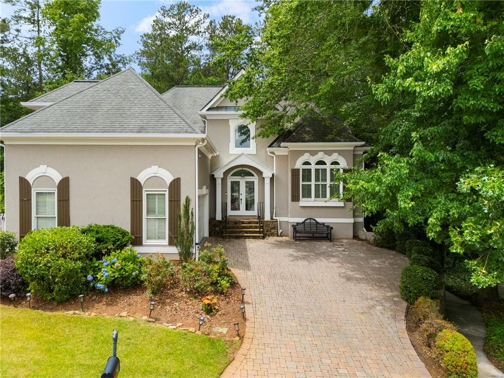 5 bedroom, 5 bathroom, 5,723 sq ft single family residence for sale at 261 Powers Park Way, Marietta, GA 30067 — photo 3