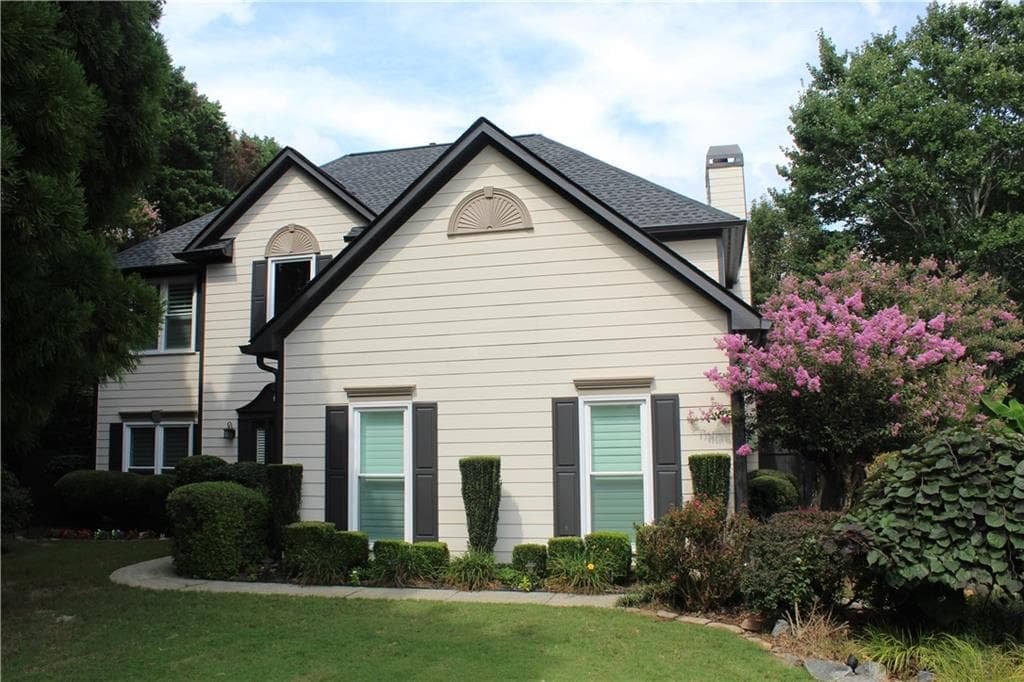 3 bedroom, 3 bathroom, 2,187 sq ft single family residence under contract at 2265 Springmonte Place, Cumming, GA 30041 — photo 6
