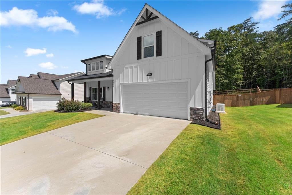 4 bedroom, 4 bathroom, 2,175 sq ft single family residence under contract at 6588 River Station Drive, Lula, GA 30554 — photo 4