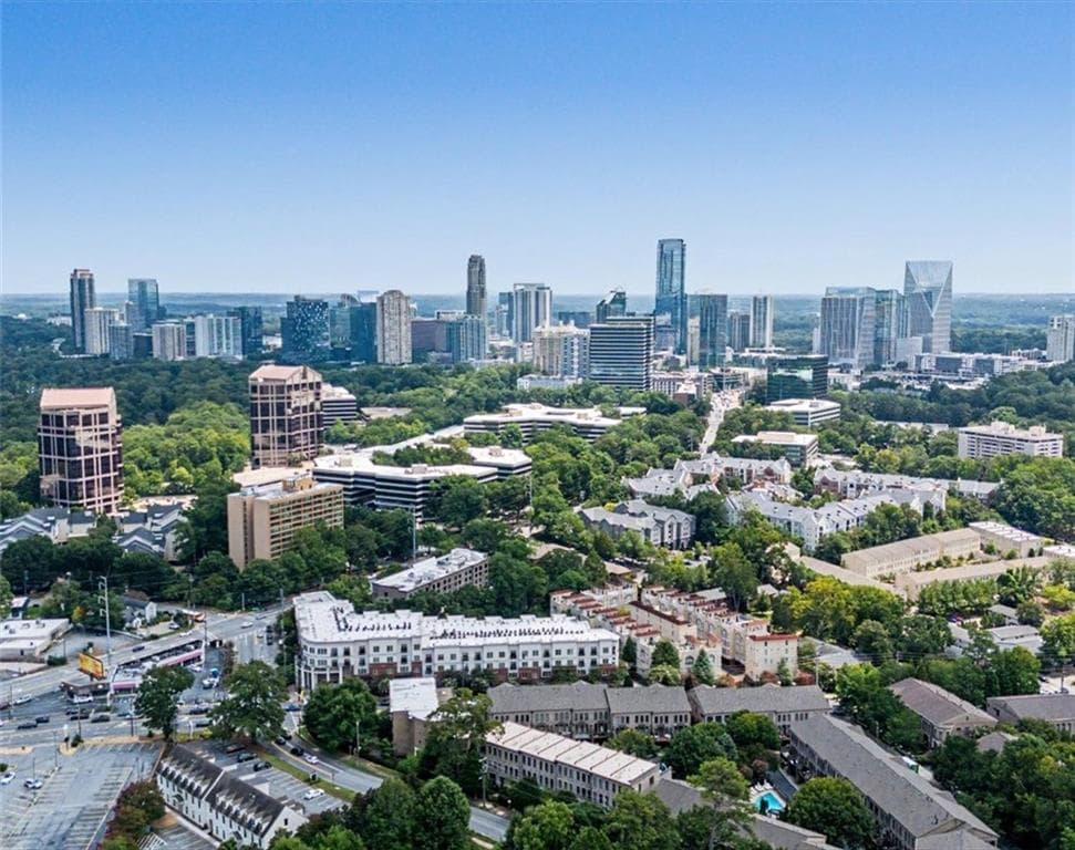 2 bedroom, 1 bathroom, 950 sq ft condominium for rent at 3636 Habersham Road 1304, Atlanta, GA 30305 for $2,200 a month — photo 4