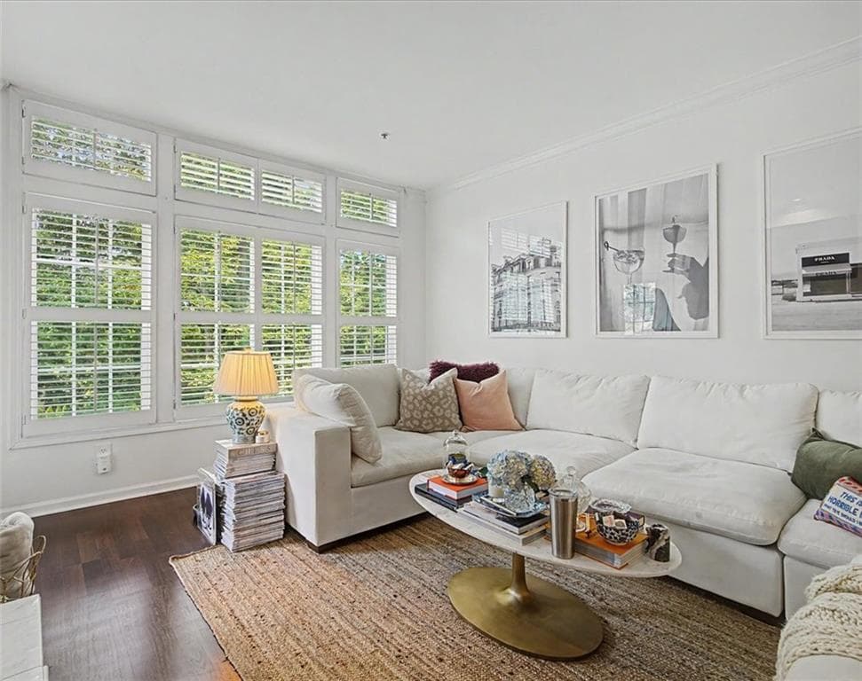 2 bedroom, 1 bathroom, 950 sq ft condominium for rent at 3636 Habersham Road 1304, Atlanta, GA 30305 for $2,200 a month — photo 6
