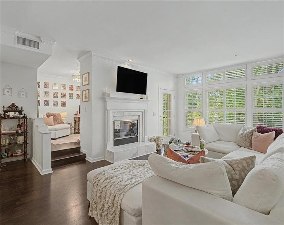 2 bedroom, 1 bathroom, 950 sq ft condominium for rent at 3636 Habersham Road 1304, Atlanta, GA 30305 for $2,200 a month — photo 8