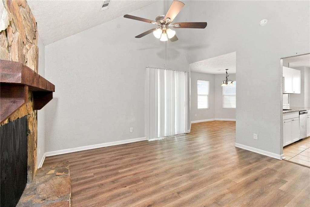 3 bedroom, 2 bathroom, 1,324 sq ft single family residence for rent at 4165 Little Springs, Kennesaw, GA 30144 for $1,885 a month — photo 4